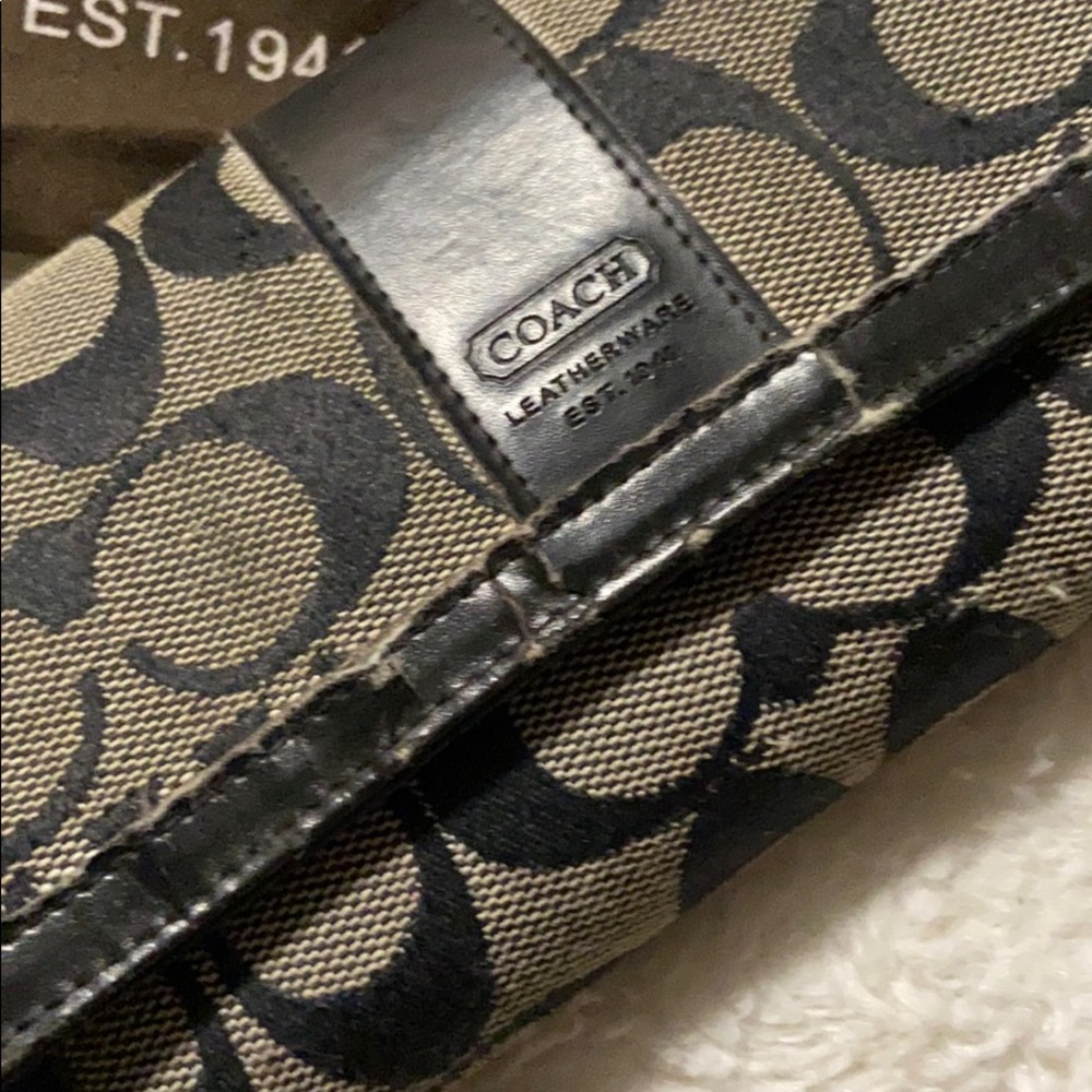 Coach Bundle - Picture 2 of 5